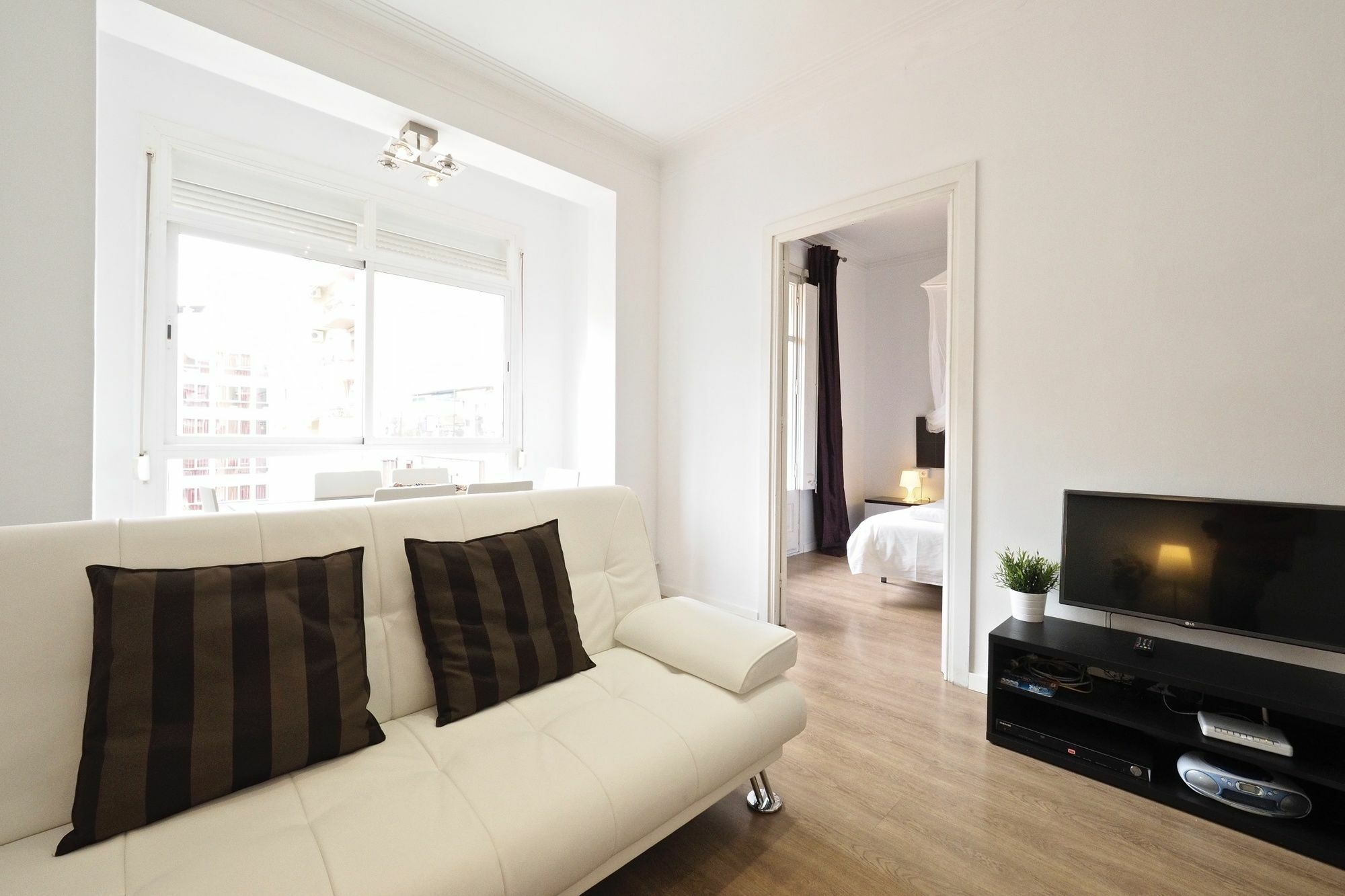 Suites4days Sagrada Familia Apartment Barcelona Exterior foto